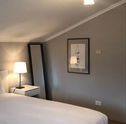 Villa Corazza-Bezauberndes Appartment+ Schwimmbad