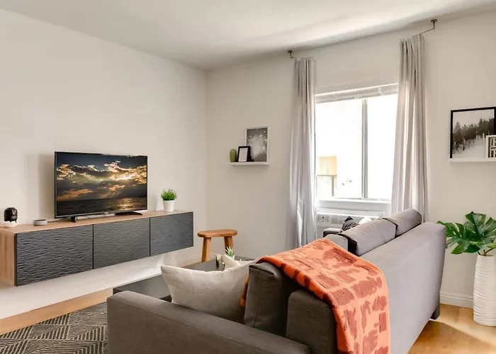 Sophisticated Long Beach Suite With Patio Dining And Parking Nrp21-00185