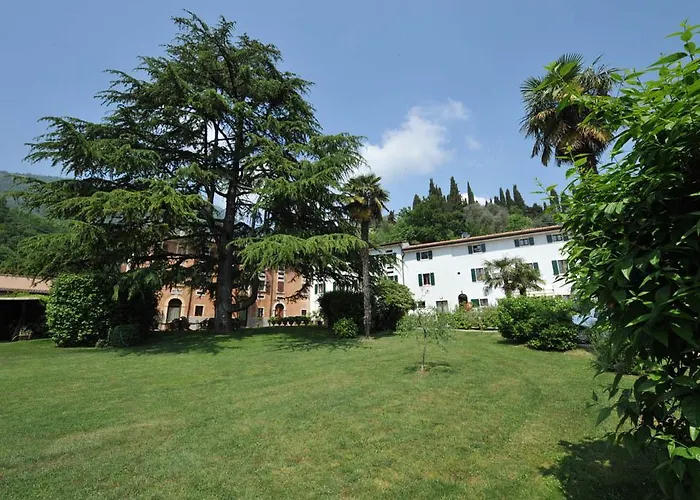 La Corte Dei Limoni
