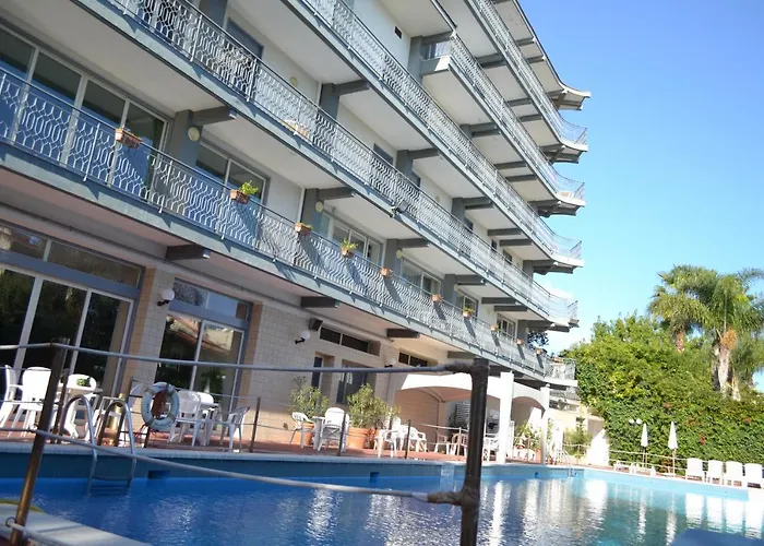 Wave Hotel