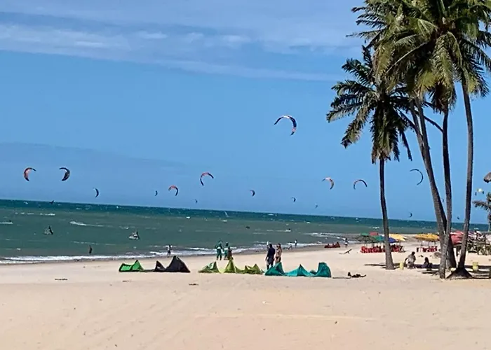 Condomínio com vista para o Mar e Piscina no CUMBUCO- AP 106