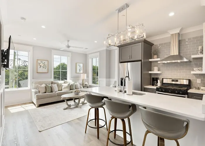 124-301 - The Magnolia Suite At The Palmetto