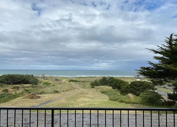Beachcombers Inn