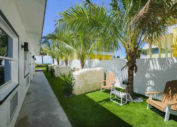 Casey Key Resorts - Beachfront
