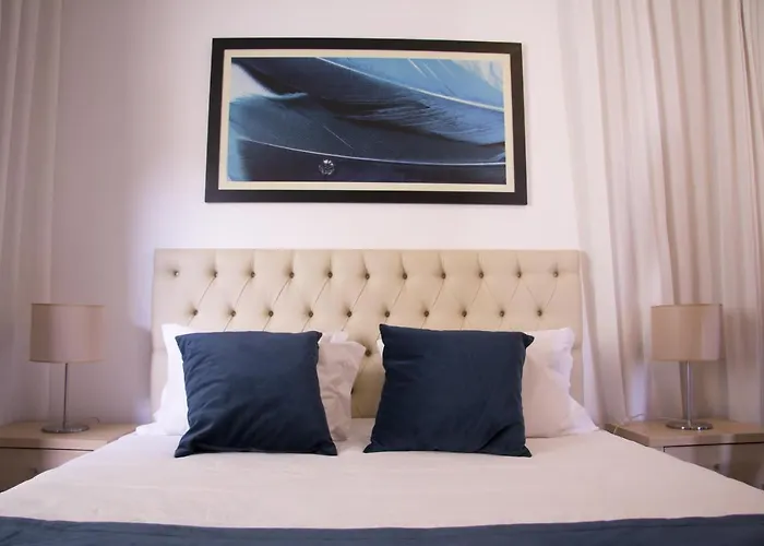 Vivi Hotel
