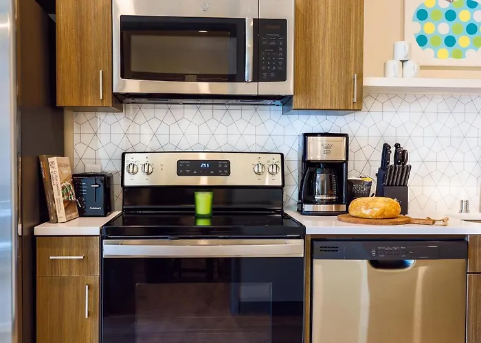 Riverfront Park Travel Apartments