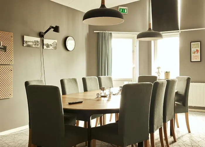 Hasse Pa Sjoekanten Hotell & Restaurang