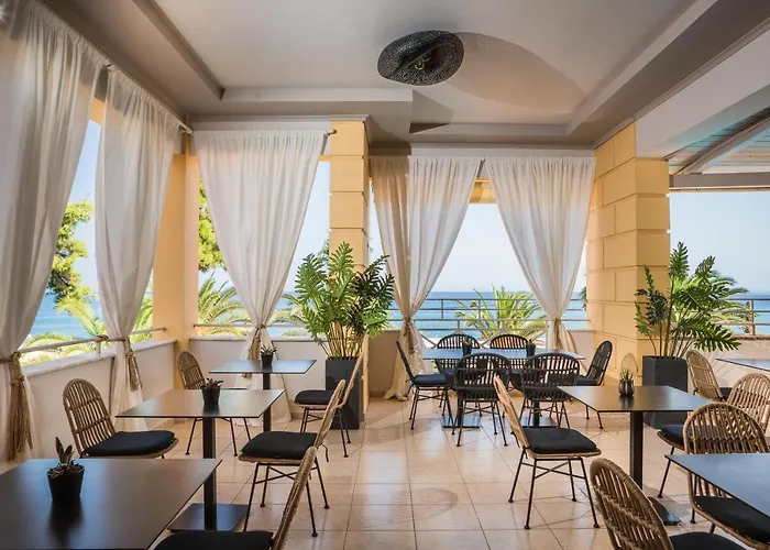 Makis Hotel