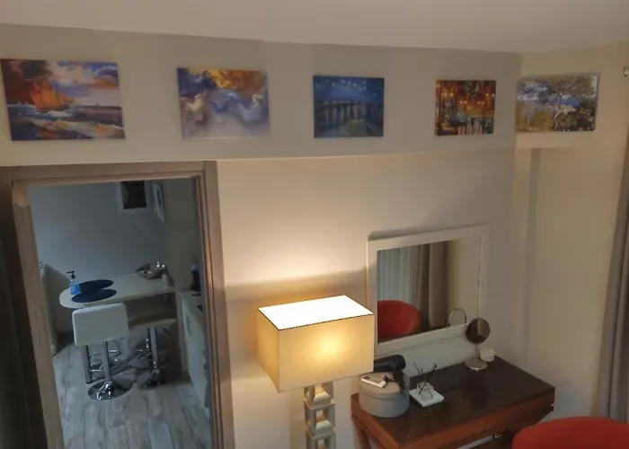 Waterfront Luxury Sea View Apartment