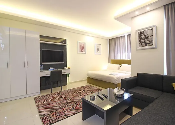Palm Ville Suites