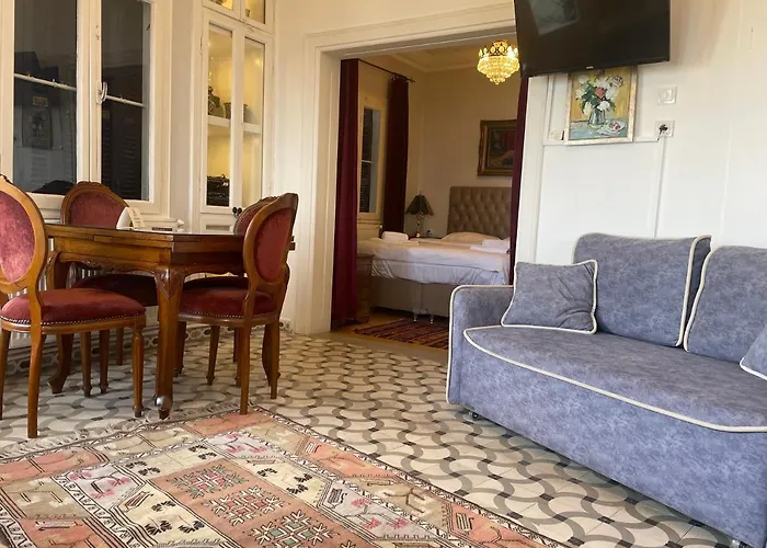 Bueyuek Konak Izmir