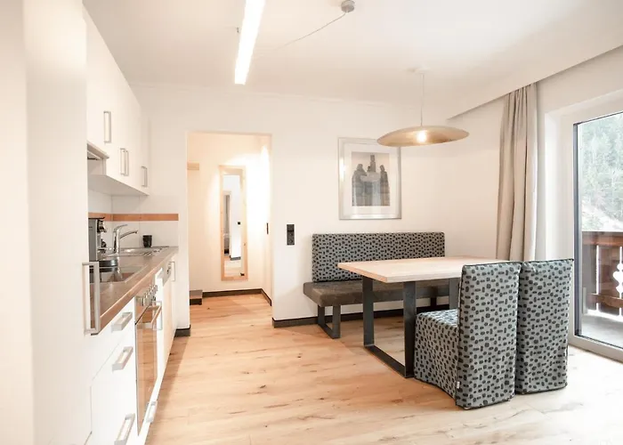 Hotel & Appartements Tiroler Buam