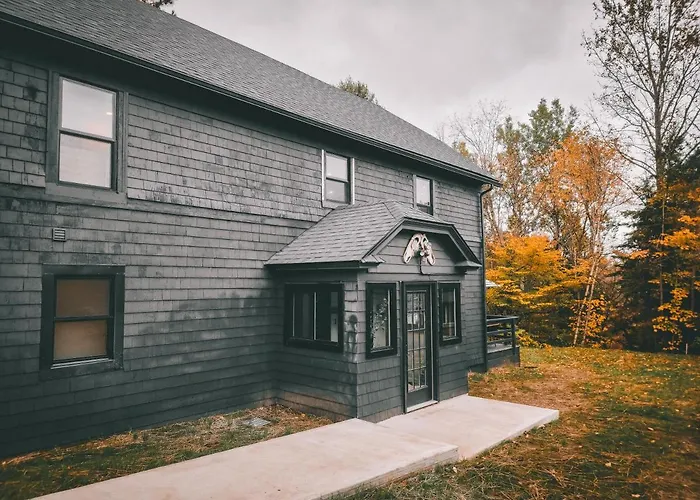 Black Pearl Unit 1 - Lake Placid, Mirror Lake