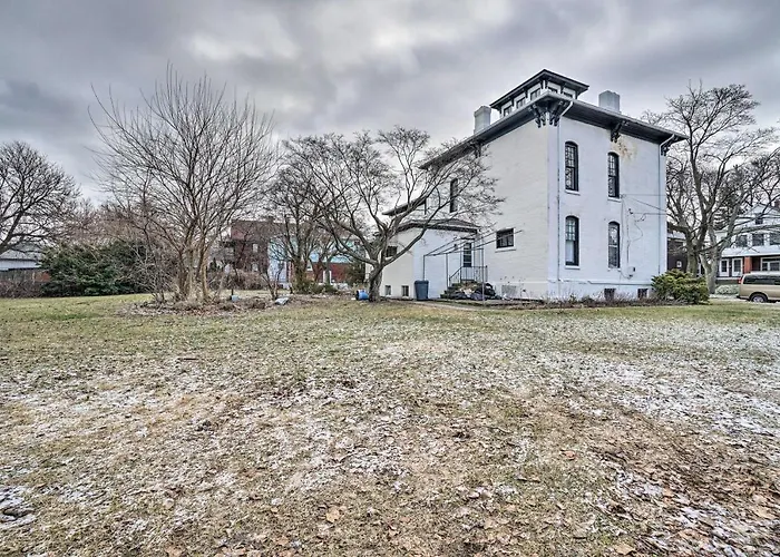 Historic Family Home 2 Mi To Lake Erie & Zoo!