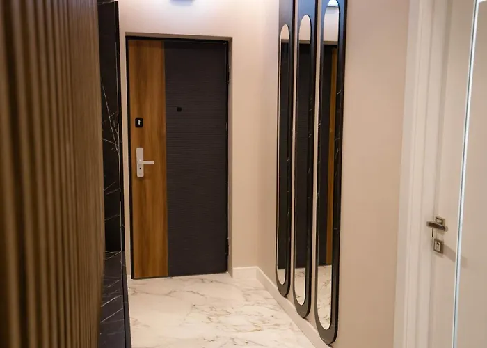 Deluxe Aparthotel Marwell Residence