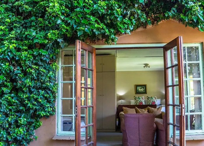 Halliwell Country Inn