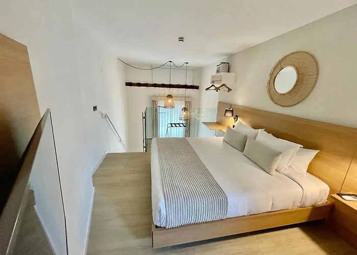 Hotel Emblematico Hi Suites