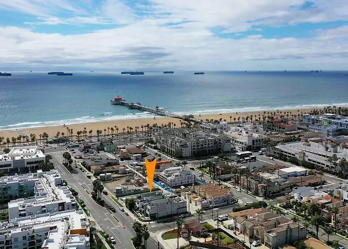 Steps To The Beach, Main Street And Pacific City - Ocean Views