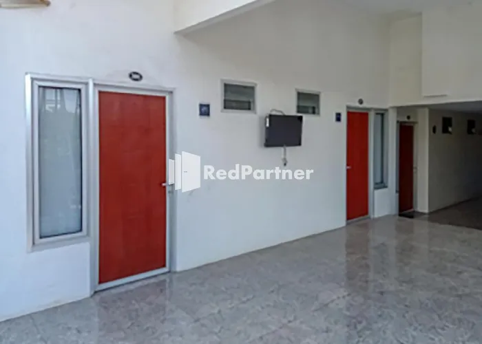 Hotel Trikatu Kendal Near Taman Kota Weleri Mitra Reddoorz