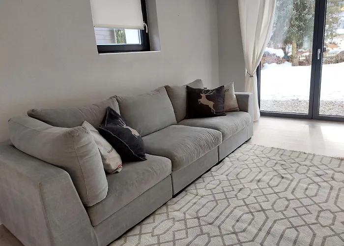 Rmg Roses Apartments