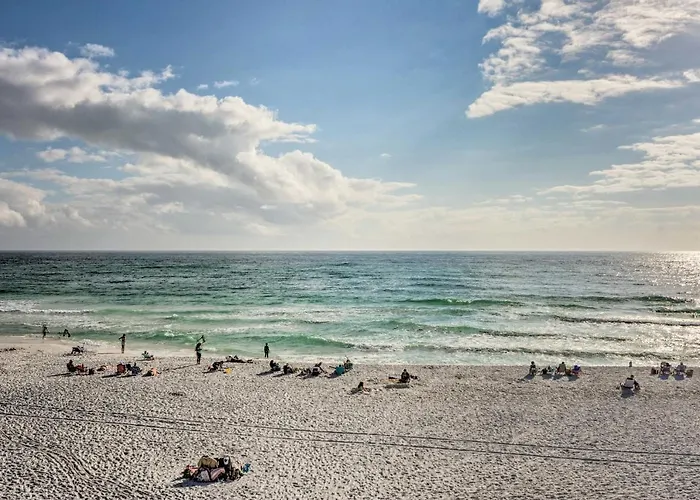 Easy Walk To Seagrove Beach: 'Beverly Bungalow'
