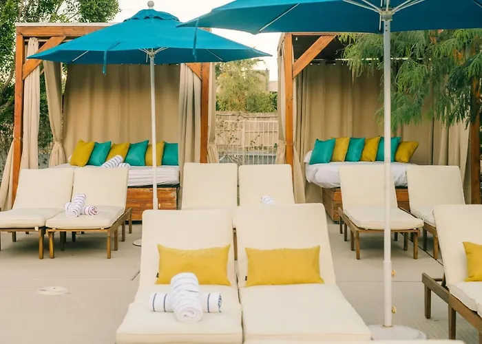 L3 Oasis Hotel