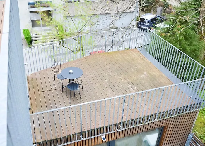 Room 4 & 5 Apartments
