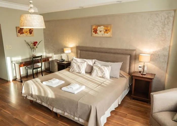 Hotel Embajador