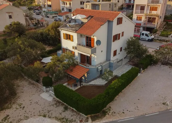 Apartmani Mate I Niko
