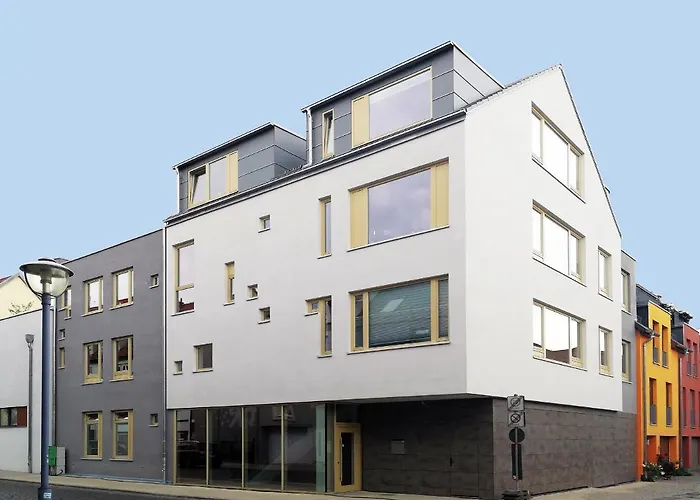 Eckhof Domizil - Großzügige Ferienwohnung mit kleinem Garten in der Altstadt von Gotha