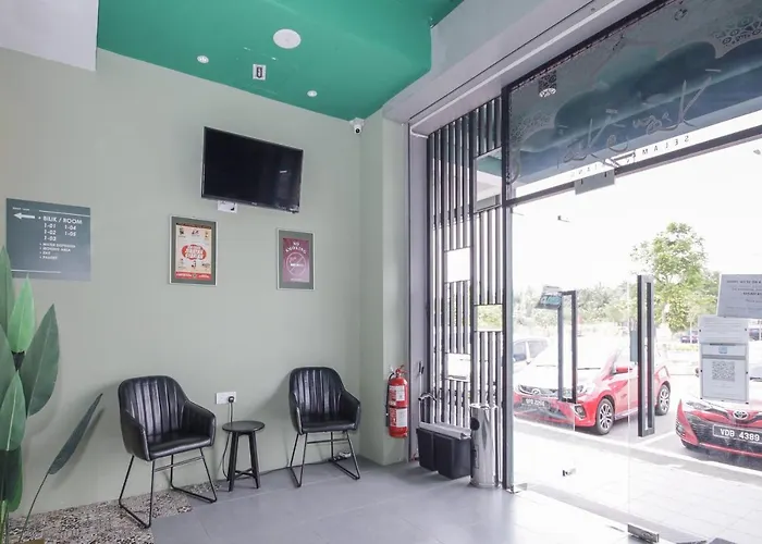 Oyo 90399 Green Home Hotel Syariah