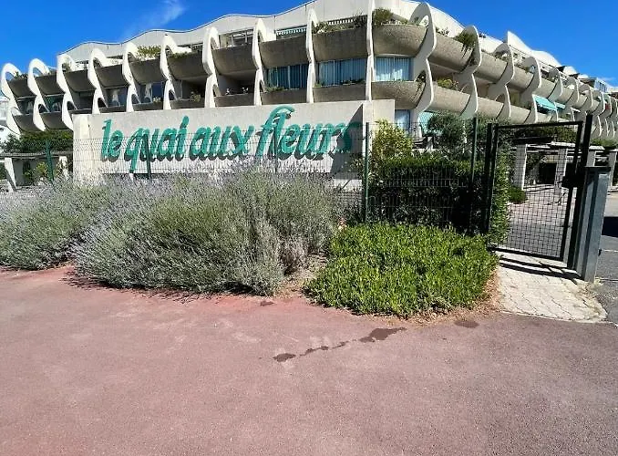 Studio Vue Port, Belle Terrasse, Piscine