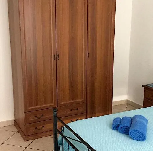 Camy Apartment A Tortoli Centro Storico, Veranda E Posto Auto Privato