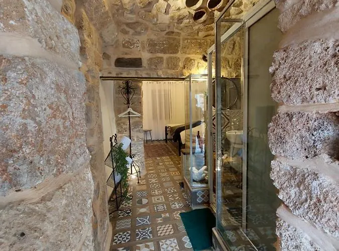 تاج عكا Taj Akko