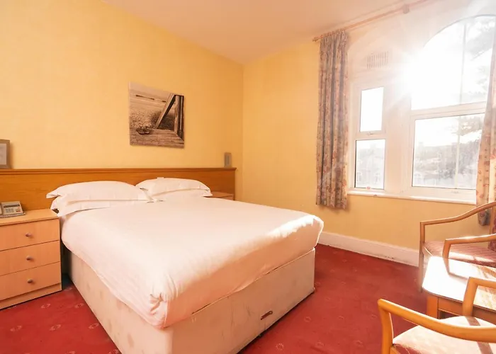 Lauriston Hotel