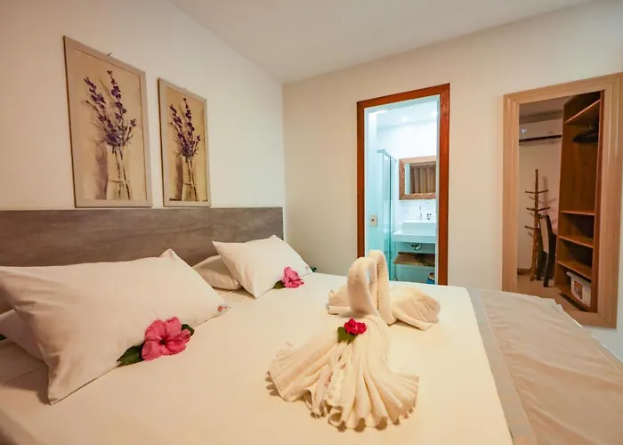 Pousada Ravenalas - Apartamentos e Flats