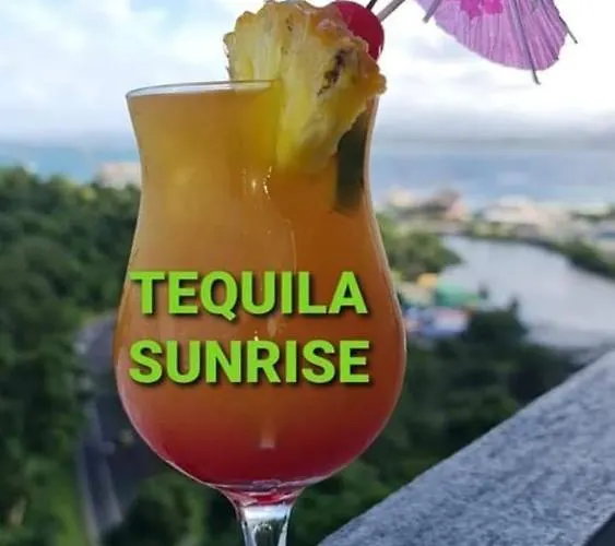 Sunseekers Outrigger Hotel