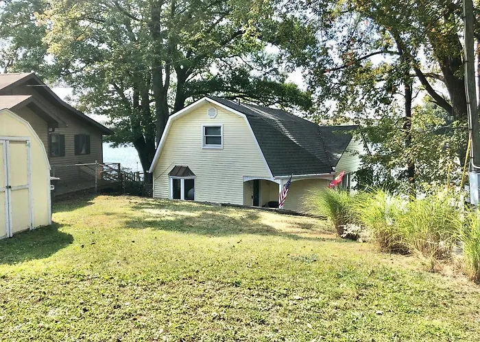 Lake Front Home Near Peek'N Peak