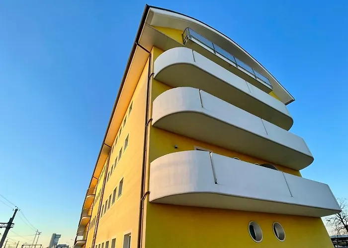Hotel Alveri