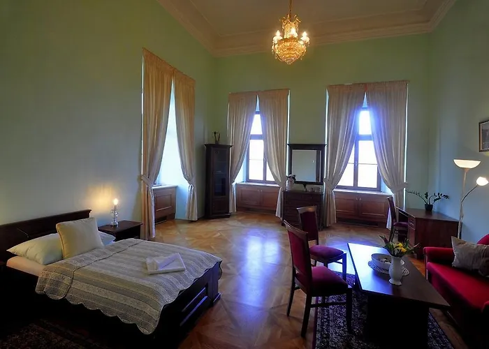 Zamek Cerveny Hradek