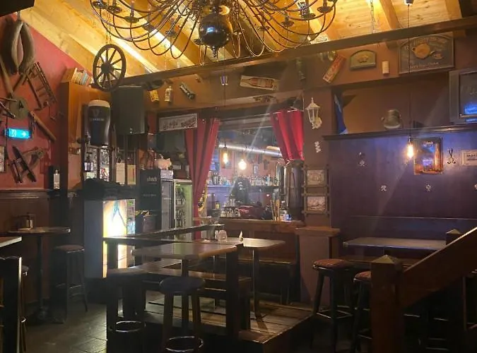 Schlafen über der Whiskybar