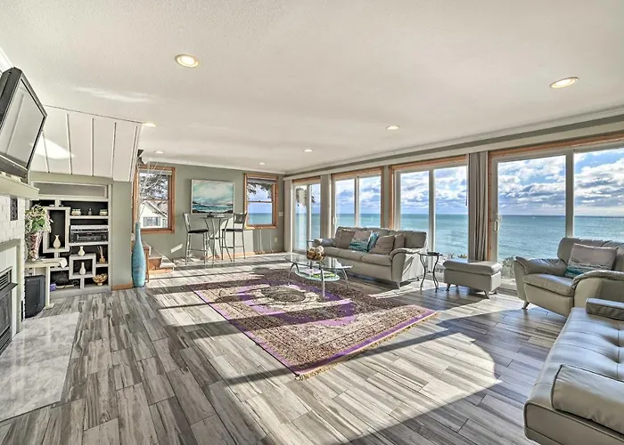 East Tawas Home W/ Patio, Lake Huron On-Site