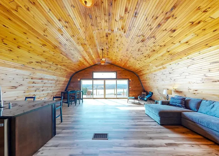 Seneca Lake Getaway