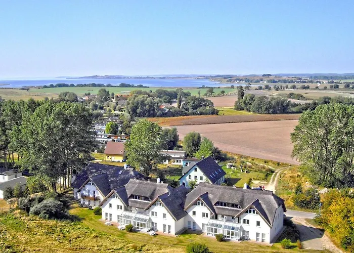 F-1010 Strandhaus Moenchgut B&B Doppelzimmer Nr 35