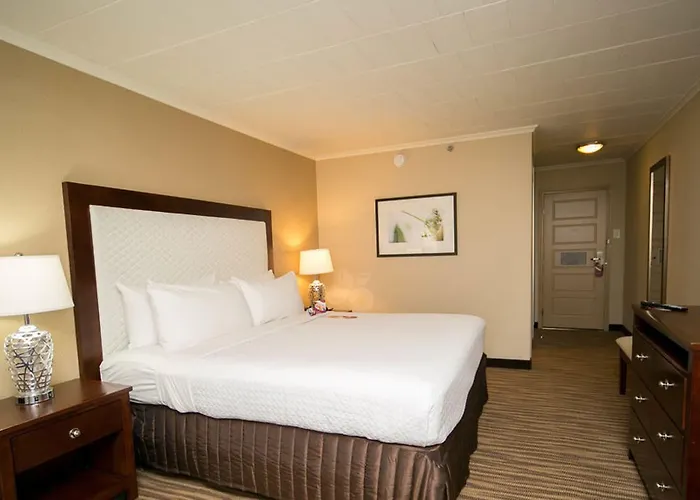 Pittsburgh Plaza Hotel