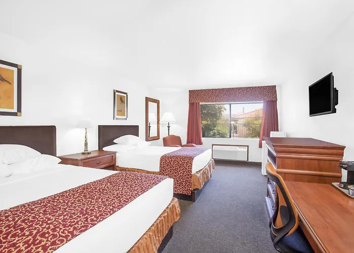 Ramada By Wyndham Barstow