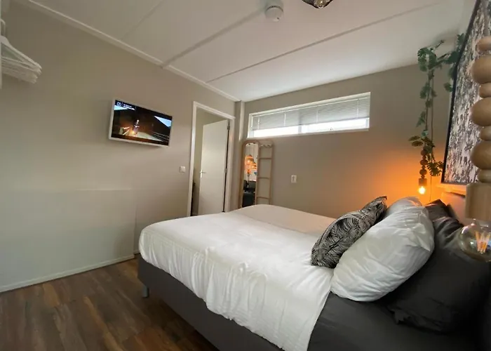 Hakuna Matata - 4P Apartment Groningen Center