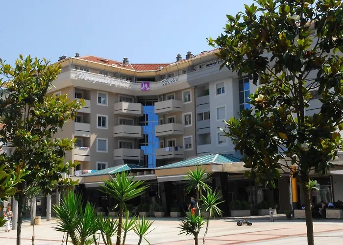 Magnolia Place