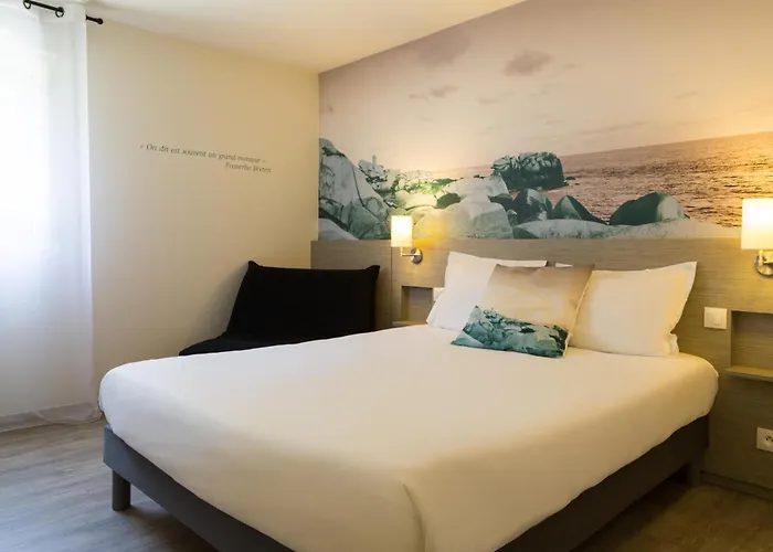 Logis Hotel Restaurant Au Chene Vert, Saint-Brieuc