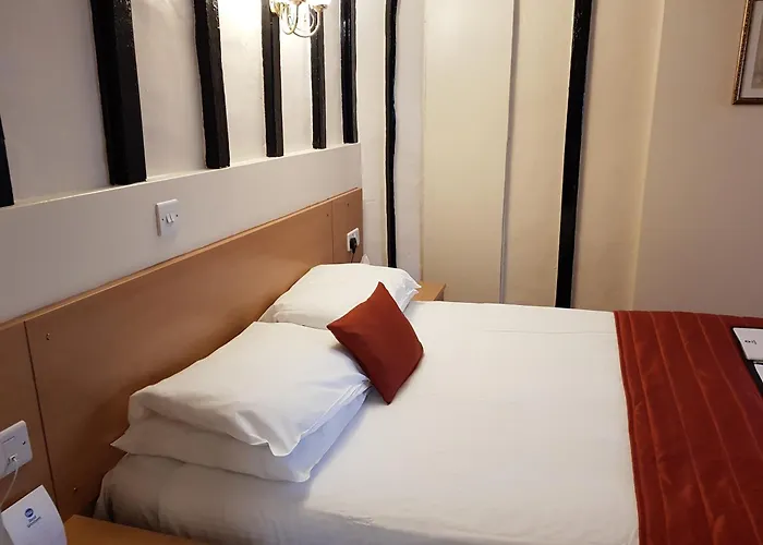 The Cedars Hotel